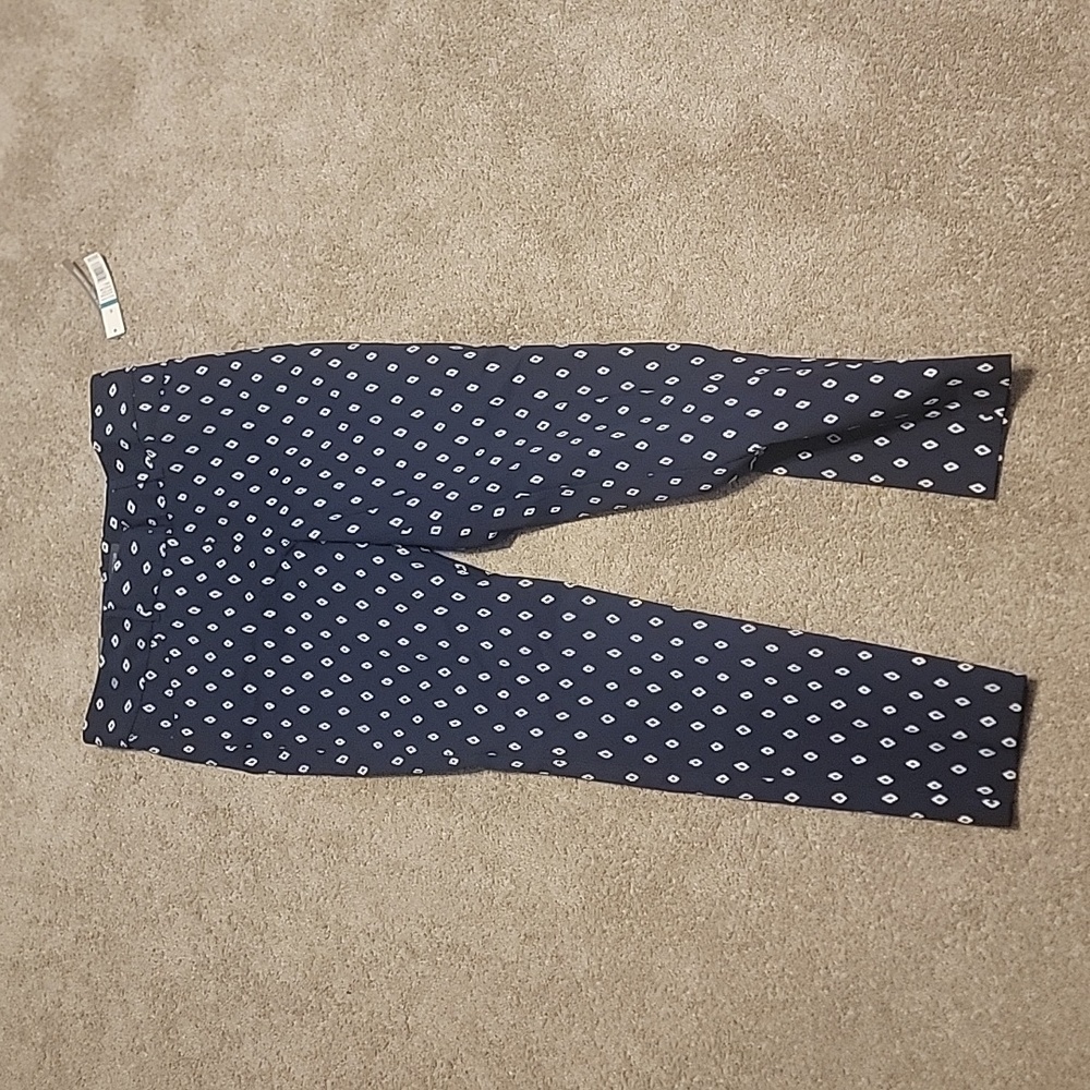 Womens size 6 navy pants